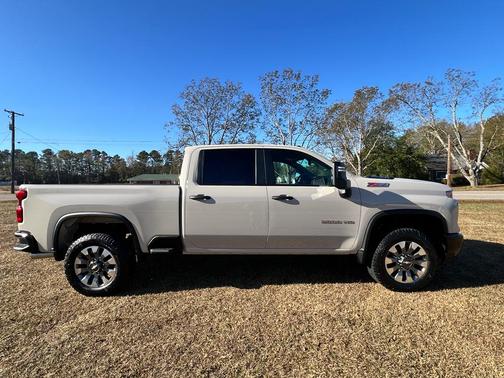 2026 Chevrolet Silverado 2500 Custom