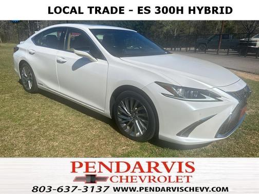 2022 Lexus ES 300h Luxury