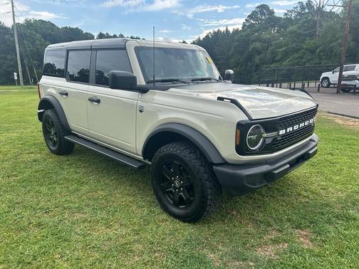 Desert Sand 2025 Ford Bronco Big Bend