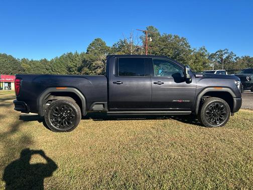 2024 GMC Sierra 2500 AT4