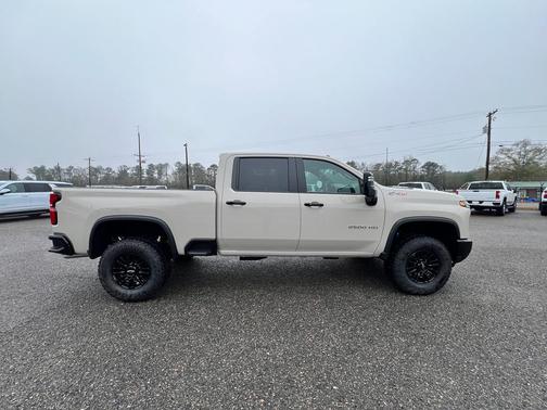 2026 Chevrolet Silverado 2500 ZR2