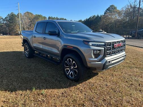 2023 GMC Canyon AT4