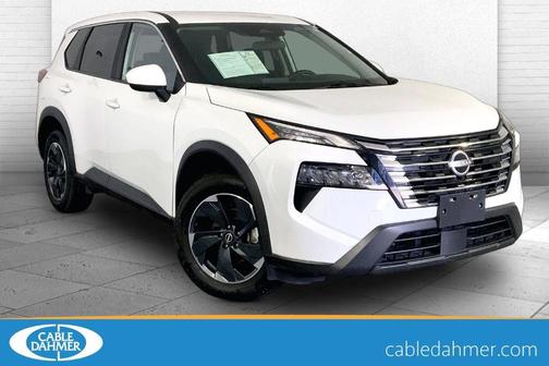 Everest White P 2025 Nissan Rogue SV