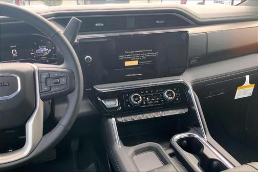 2025 GMC Sierra 3500 Denali