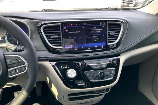 2023 Chrysler Pacifica Touring-L
