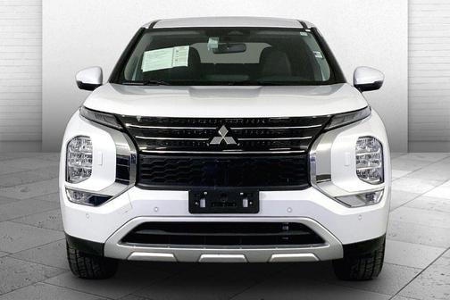 2024 Mitsubishi Outlander SE Black Edition