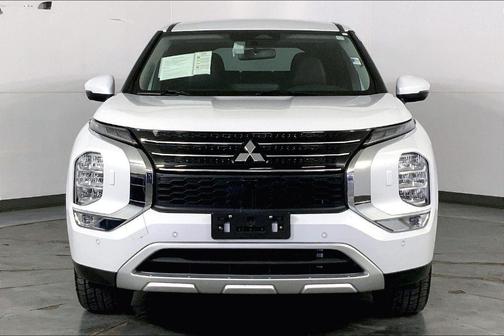 2024 Mitsubishi Outlander SE Black Edition