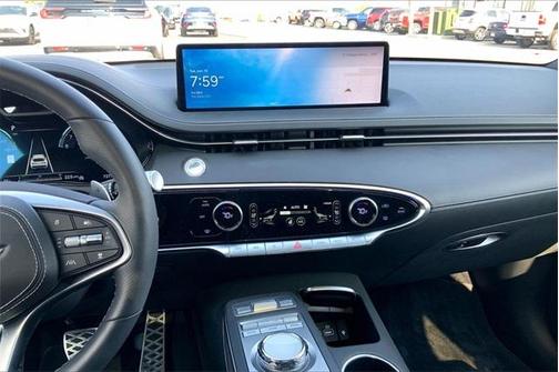 2024 Genesis GV70 2.5T