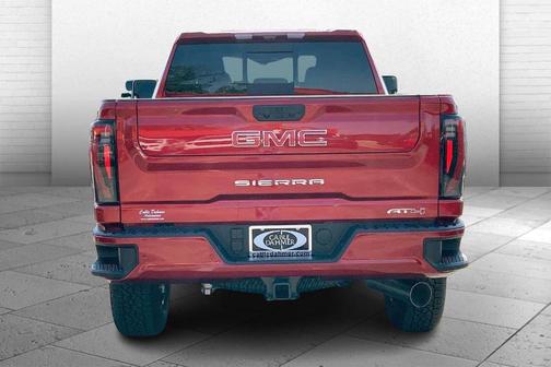 2025 GMC Sierra 2500 AT4