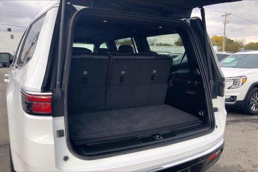 2023 Jeep Wagoneer Series III