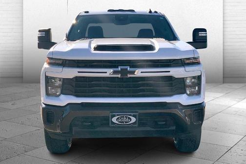 2024 Chevrolet Silverado 2500 Custom