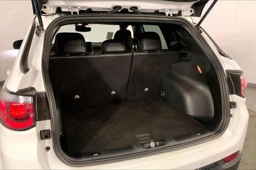 Bright White Clearcoat 2025 Jeep Compass Trailhawk