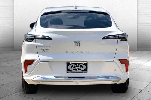 White Frost Tri-Coat 2026 Buick Envista Avenir