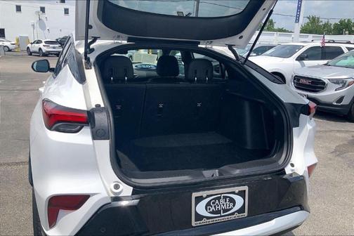 Summit White 2025 Buick Envista Sport Touring