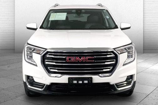 Summit White 2024 GMC Terrain SLT
