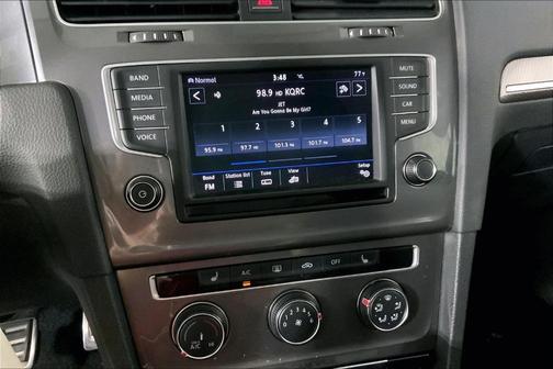 2017 Volkswagen Golf Alltrack TSI S