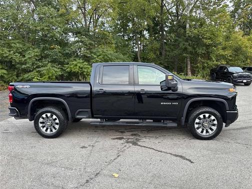 2024 Chevrolet Silverado 2500 Custom
