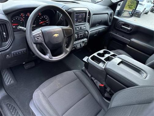 2024 Chevrolet Silverado 2500 Custom