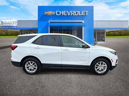 2022 Chevrolet Equinox LS