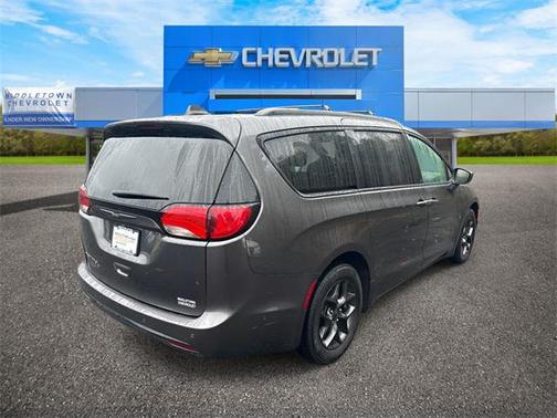 2020 Chrysler Pacifica Touring-L Plus