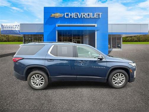2023 Chevrolet Traverse LT Leather