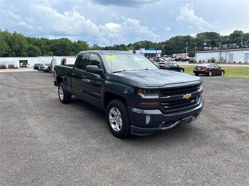 2017 Chevrolet Silverado 1500 2LT