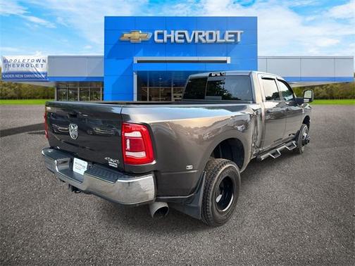 2024 RAM 3500 Tradesman Crew Cab 4x4 8' Box