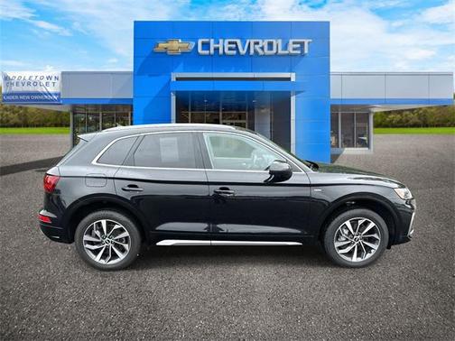 2022 Audi Q5 45 S line Premium Plus