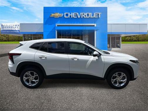 2025 Chevrolet Trax LS