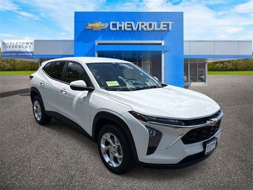 2025 Chevrolet Trax LS