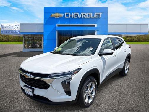2025 Chevrolet Trax LS
