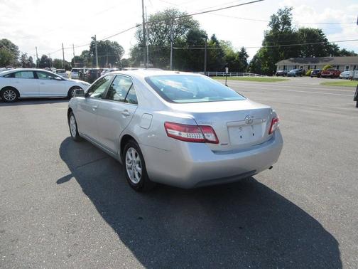 2010 Toyota Camry LE