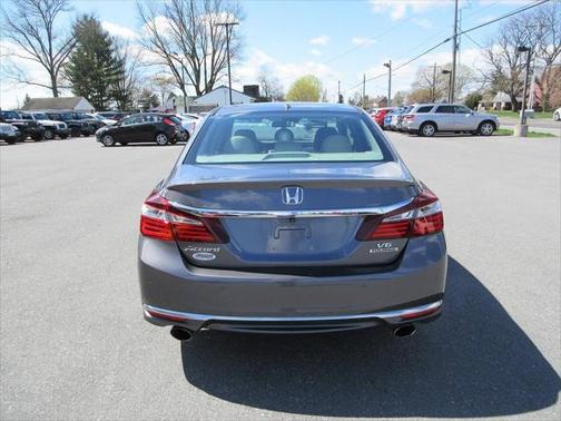 2017 Honda Accord Touring V6