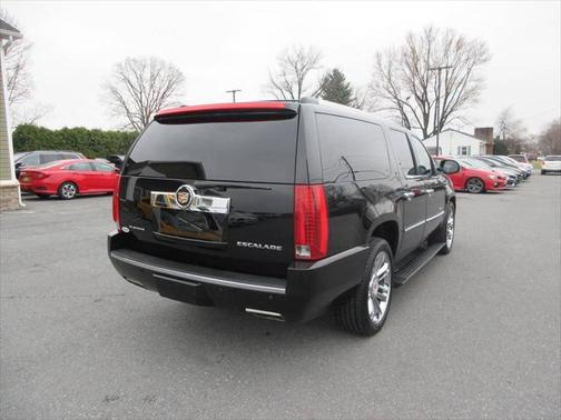2013 Cadillac Escalade ESV Platinum Edition