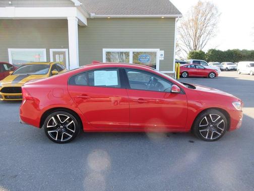 2018 Volvo S60 T5 Dynamic