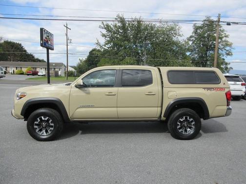 2017 Toyota Tacoma TRD Sport