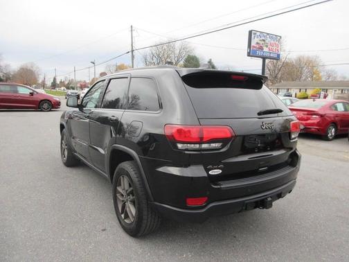 2017 Jeep Grand Cherokee Laredo