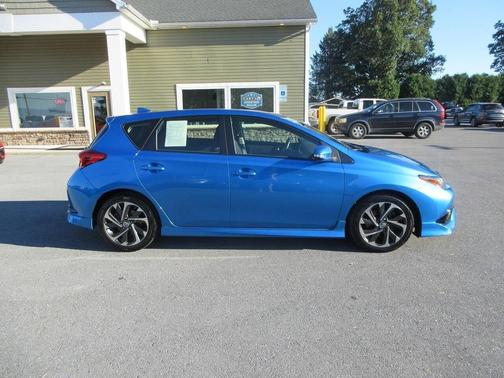 2017 Toyota Corolla iM Base