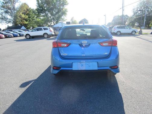 2017 Toyota Corolla iM Base