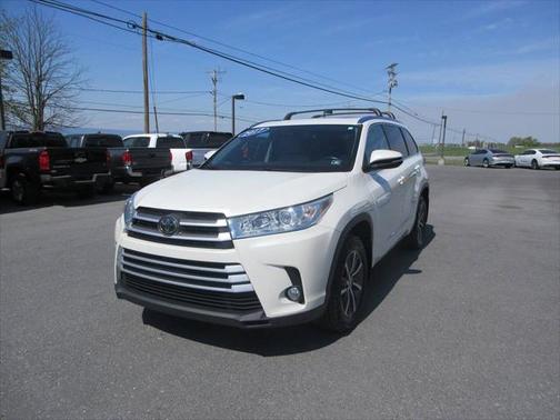 2017 Toyota Highlander SE