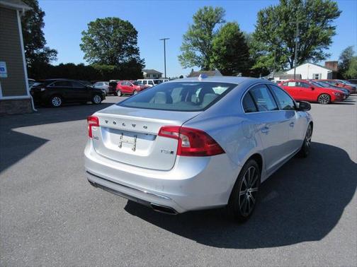 2016 Volvo S60 Inscription T5 Premier