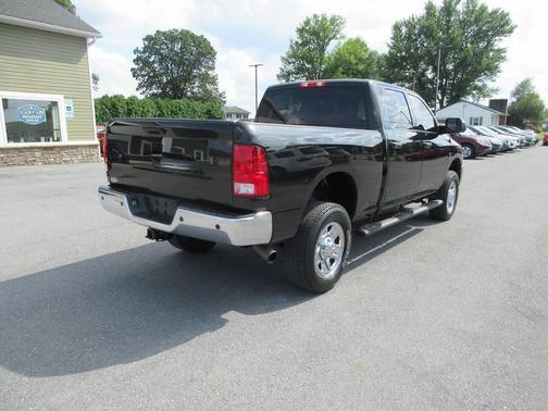 2018 RAM 2500 Tradesman Crew Cab 4x4 6'4' Box