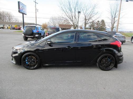 2017 Ford Focus RS Base