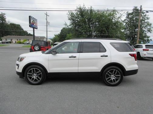 2019 Ford Explorer Sport