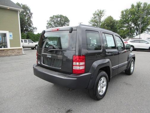 2011 Jeep Liberty Sport