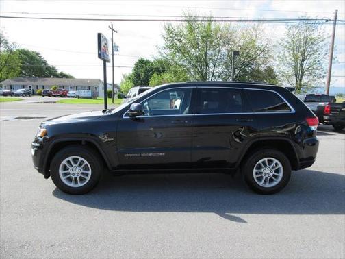 2019 Jeep Grand Cherokee Laredo