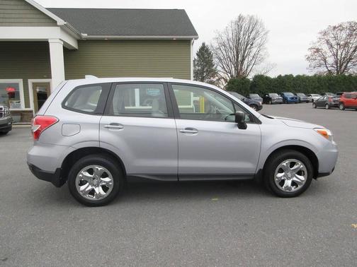 2016 Subaru Forester 2.5i