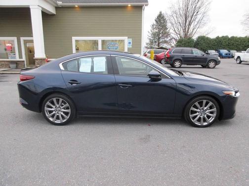 2019 Mazda Mazda3 FWD w/Premium Package