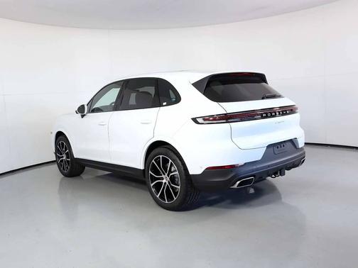 2025 Porsche Cayenne 