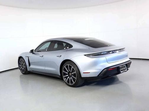 Dolomite Silver Metallic 2023 Porsche Taycan
